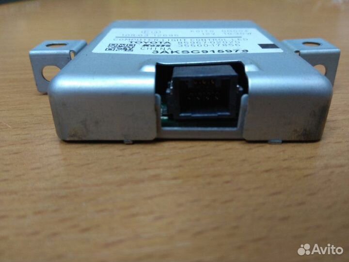 Блок ксенона Toyota Highlander 3 2013-2020