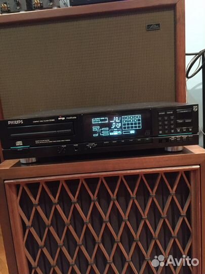 Проигрыватель Philips cd880