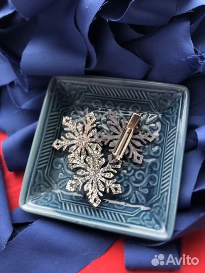 Заколки снежинки