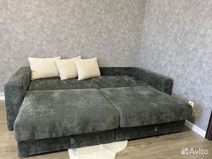 Диван