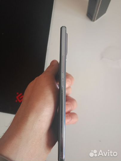 vivo V21, 8/256 ГБ