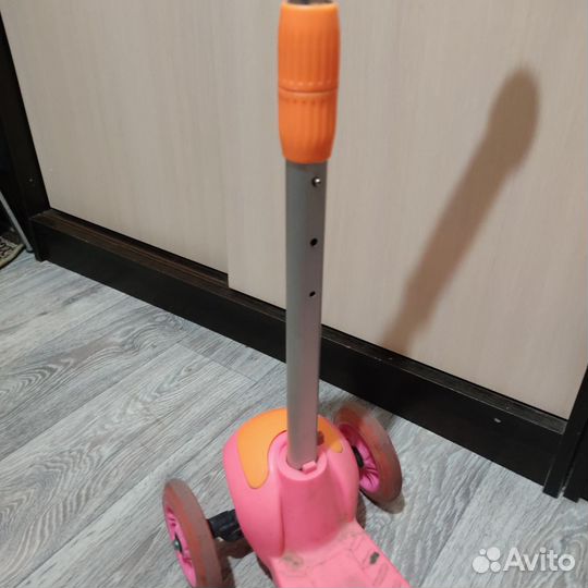 Самокат детский трехколесный