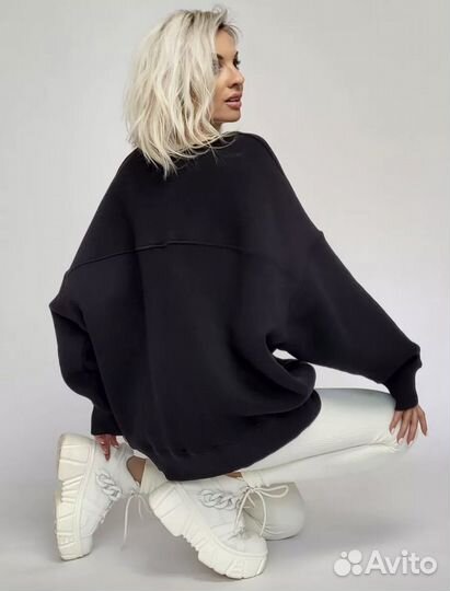 Свитшот с начесом оверсайз черный