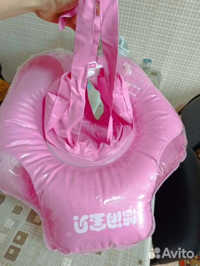 Круг для плавания, купальник и тапочки