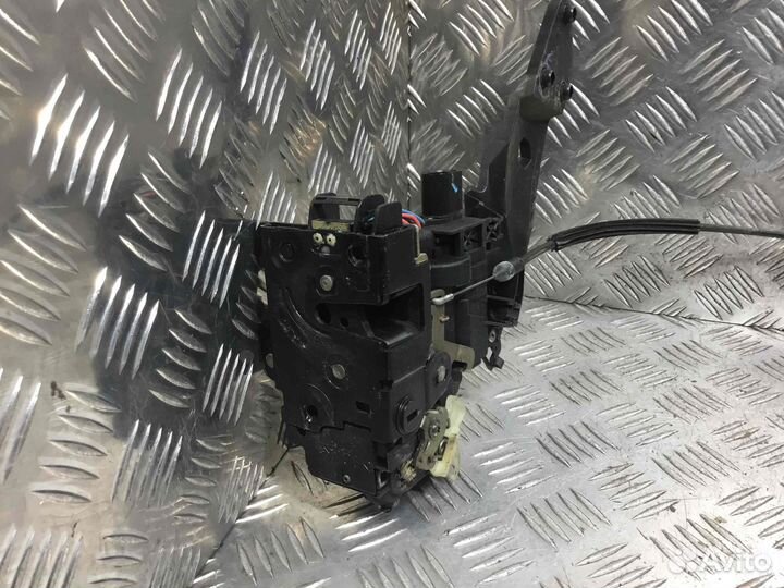 Замок двери задней правой Volkswagen Golf AKL AKL