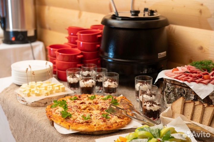 Действующая база отдыха в Пушкинских горах