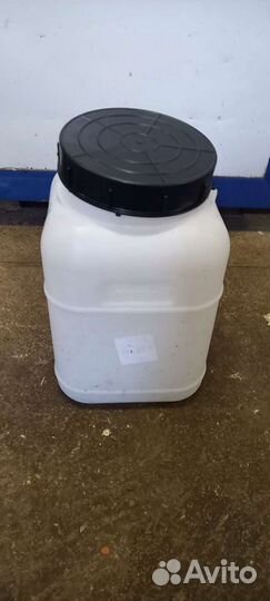 Емкость пластиковая 20 литров