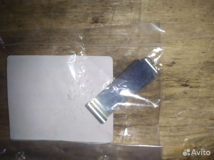 Пластина лючка бензобака skywave burgman 650