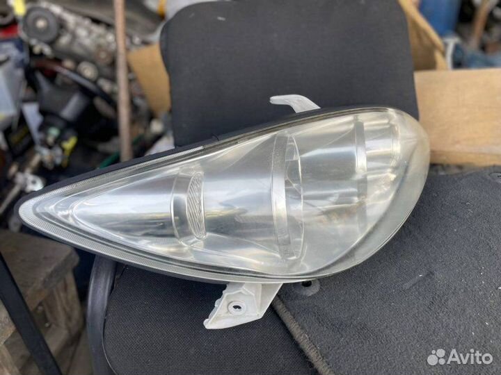 Фара правая Toyota Camry ACV30 2AZ-FE 2005