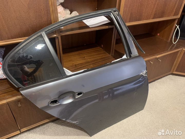 Дверь задняя правая бмв Е90 дорест