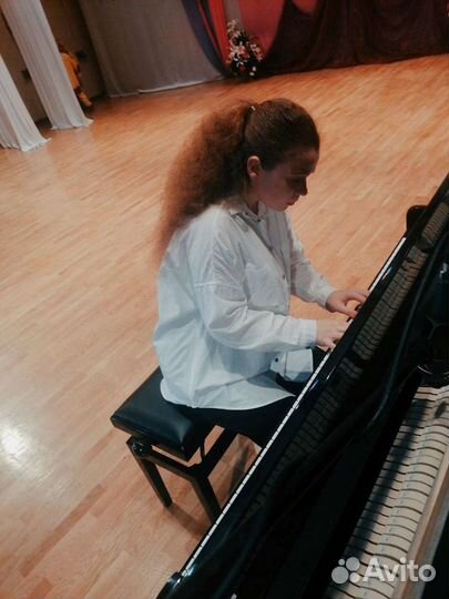 Учитель по фортепиано
