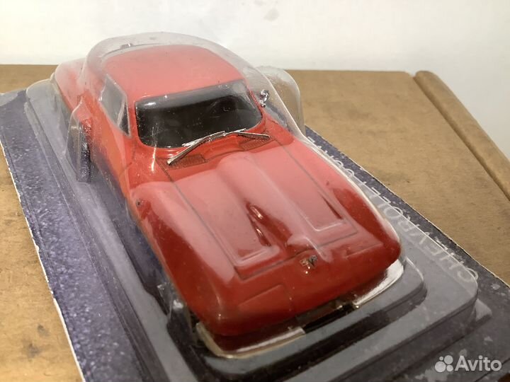Модель автомобиля Chevrolet Corvette 1:43 деа