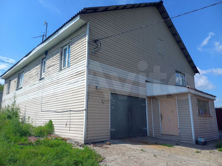 Дом 230 м² на участке 6,5 сот.