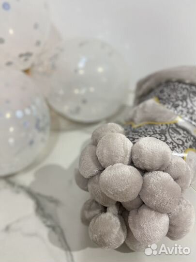 Плед с помпонами 200*220 подарок