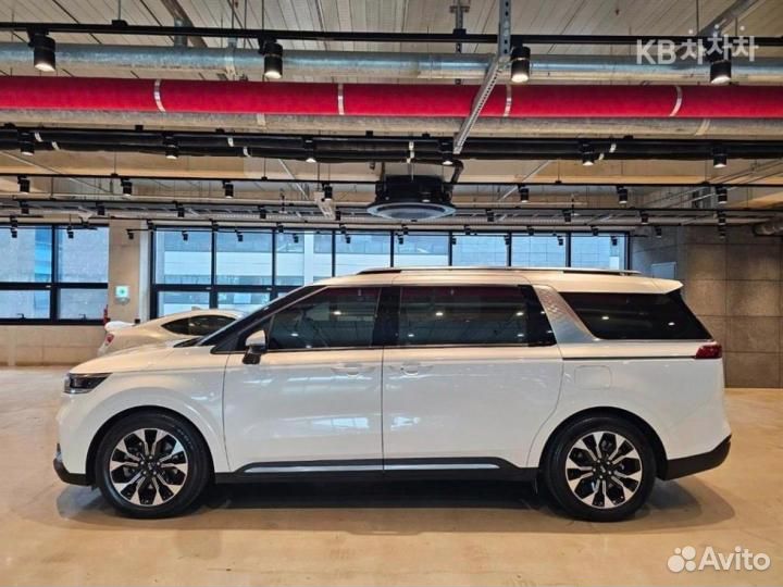 Kia Carnival 2.2 AT, 2021, 81 000 км