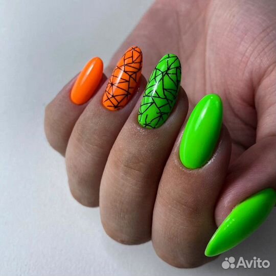 Маникюр с покрытием гель-лаком