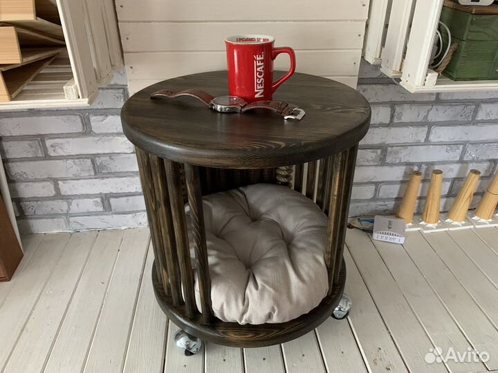 Журнальный столик-домик для кошки с когтеточкой