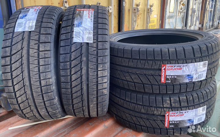 RoadX RX Frost WU02 275/45 R21 110V
