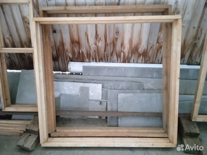 Деревянная оконная рама