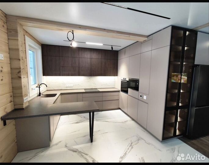 Кухонный гарнитур в новостройку