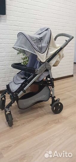 Прогулочная коляска