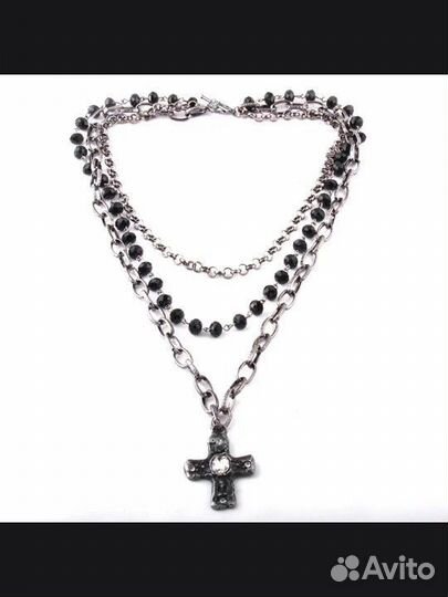 Многослойное ожерелье с крестом и цепочками