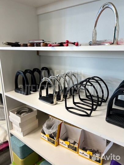 Конная амуниция для лошади