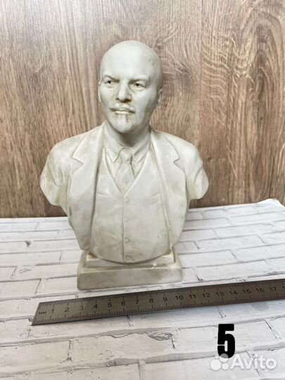 Статуэтки и бюсты