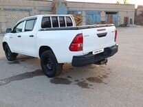 Toyota Hilux 2.4 MT, 2015, 188 000 км, с пробегом, цена 2 490 000 руб.