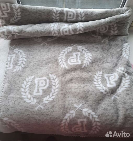 Плед Victoria's Secret