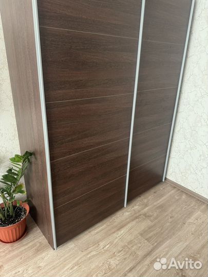 Шкаф купе столплит