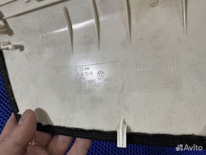 Накладка стоп сигнала BMW F10 черная