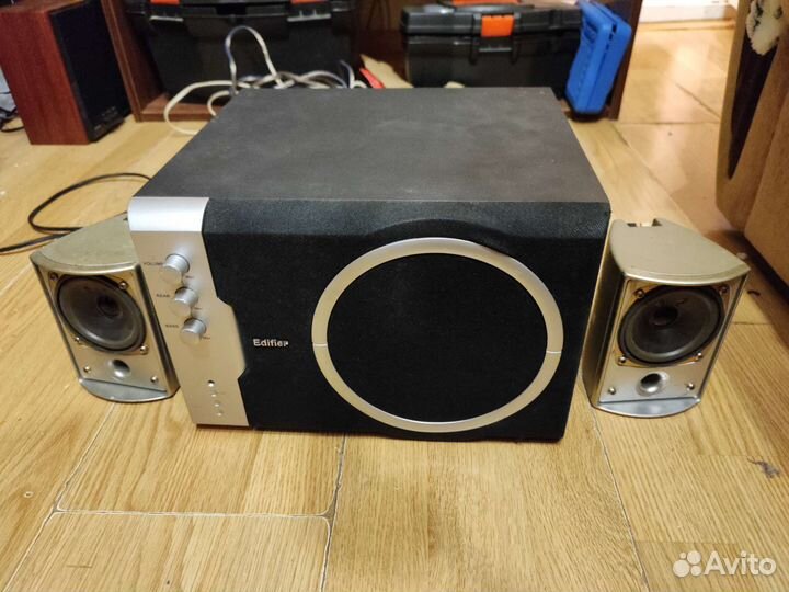 Акустические колонки с сабвуфером Edifier