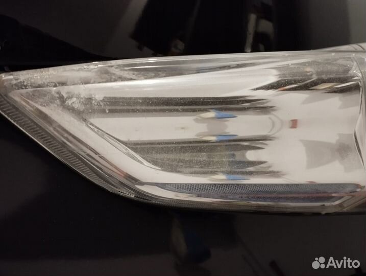 Правый, боковой, фонарь Ниссан Лиф