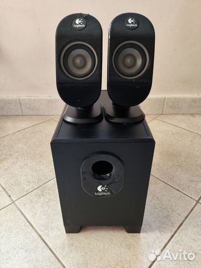 Logitech X-210 (колонки с сабвуфером)