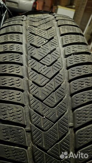 Pirelli Winter Sottozero 3 245/50 R19 105V