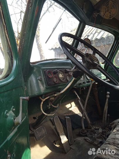 Опрыскиватель PVT RHINO 3004, 1980