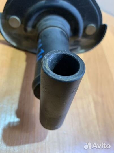 Отбойники задние Bmw e38