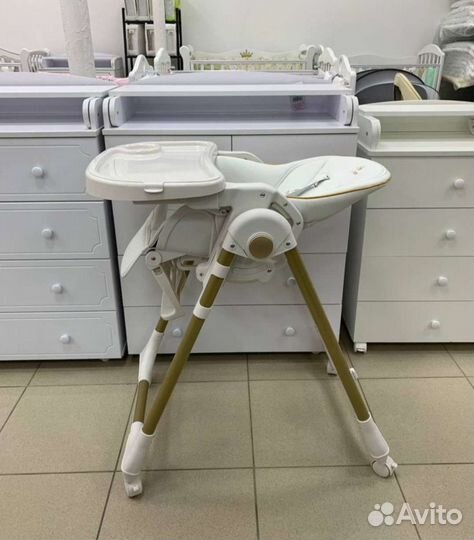 Стульчик для кормления Новый (дизайнерский)