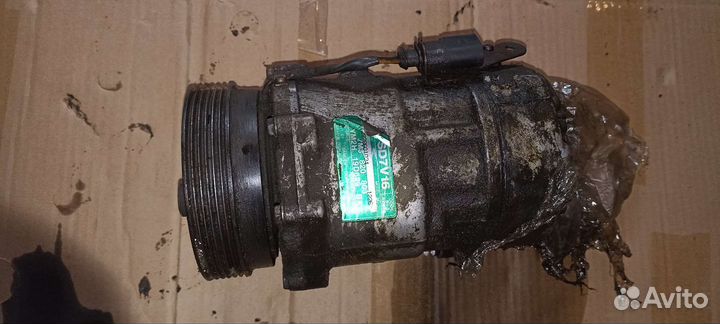Компрессор кондиционера Audi A3,Vw 7M3820803