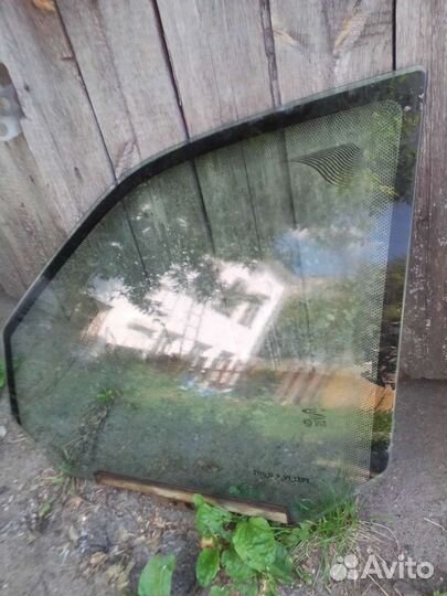 Стекло ваз 2110