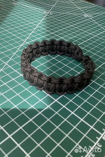 Браслет для выживания из паракорда