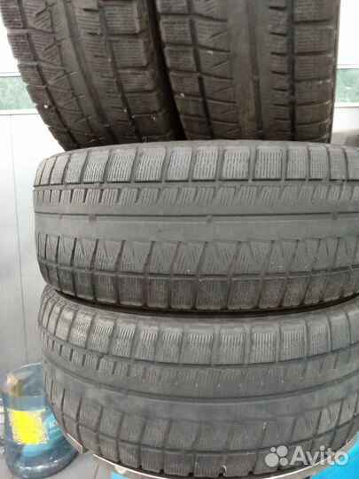 Bridgestone Blizzak Revo GZ 215/55 R16 93S
