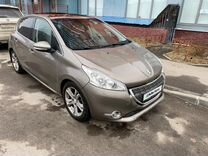 Peugeot 208 1.6 AT, 2013, 143 000 км, с пробегом, цена 660 000 руб.