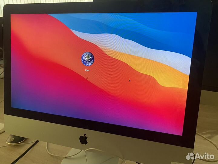Apple iMac 21,5 (Late 2015)
