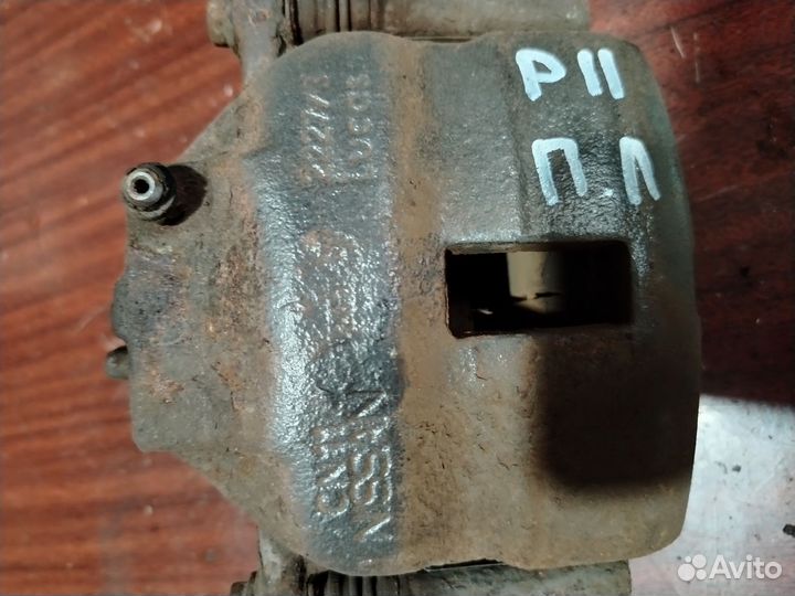 Суппорта передние Nissan primera p11