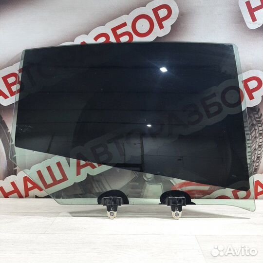 Стекло двери заднее правое Renault Fluence 2012