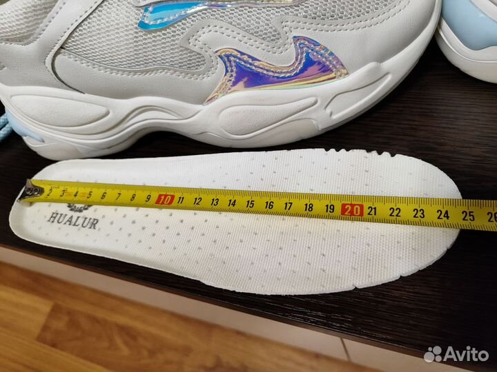 Кроссовки новые, сетка