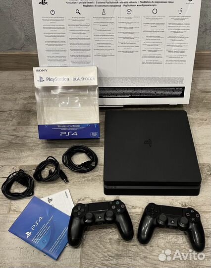 Sony PS4 Slim 2 джоя 550 игр