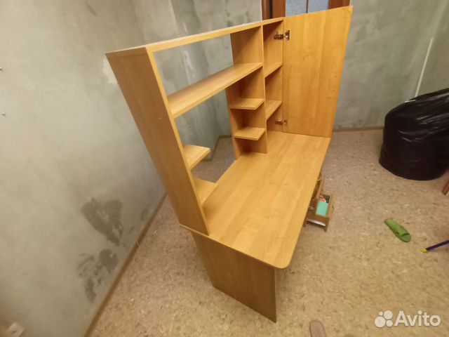 Письменный стол